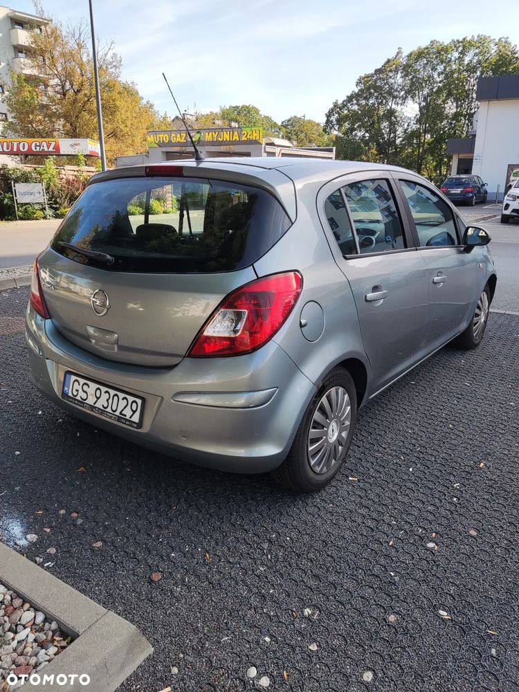 Opel Corsa - 3