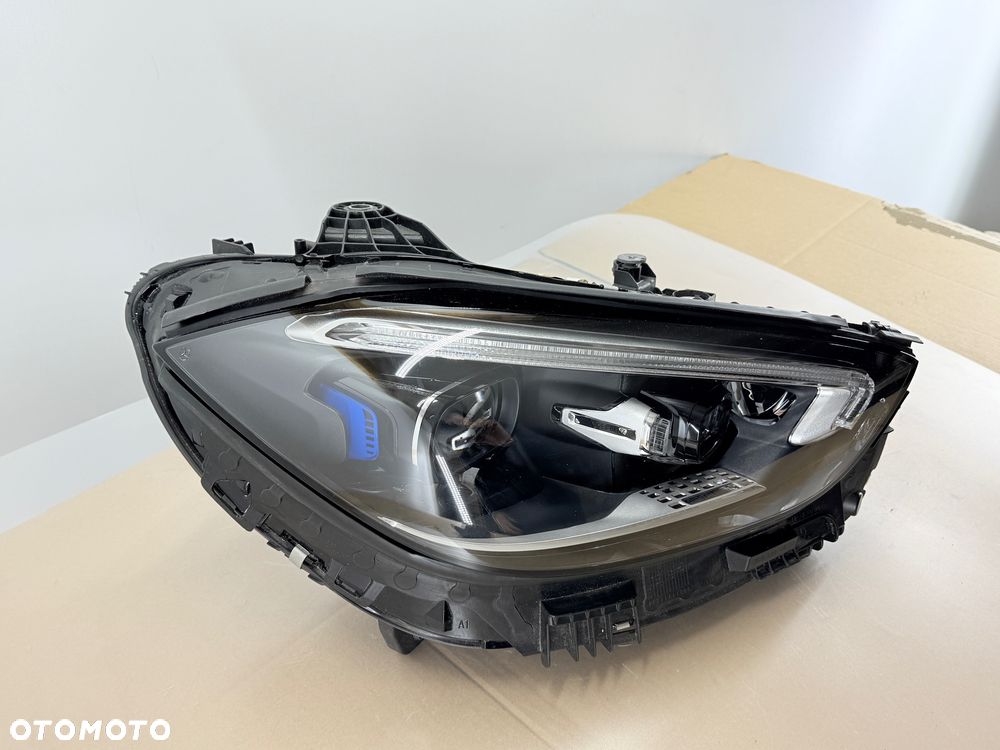 Reflektor lampa prawa C klasa A206 W206 DIGITAL - 2