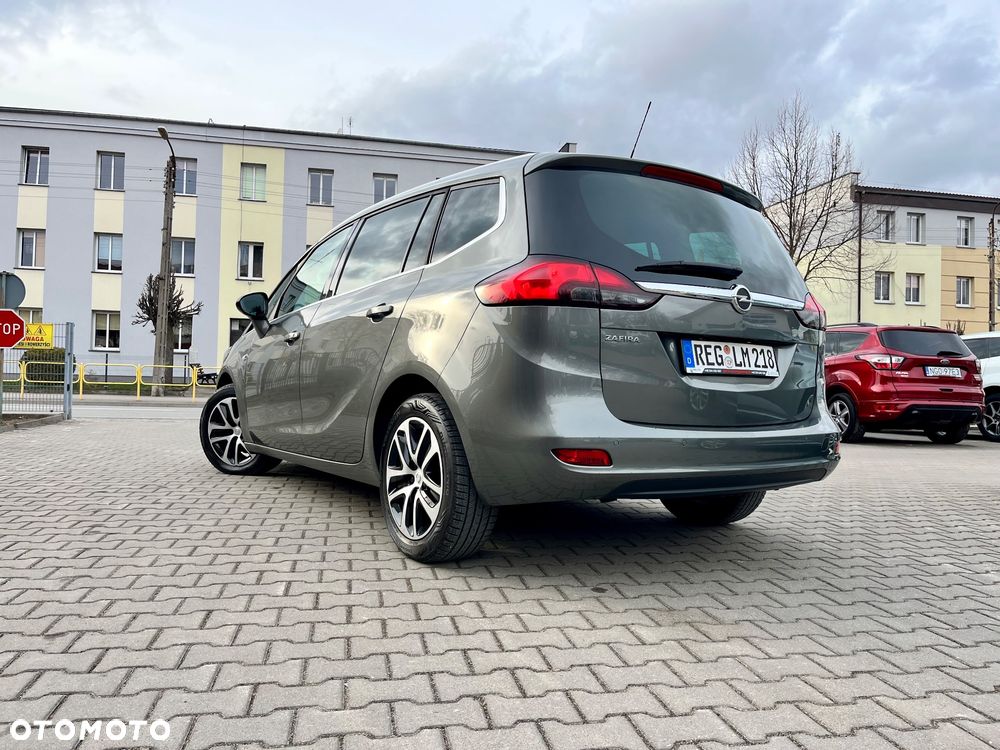 Opel Zafira - 11