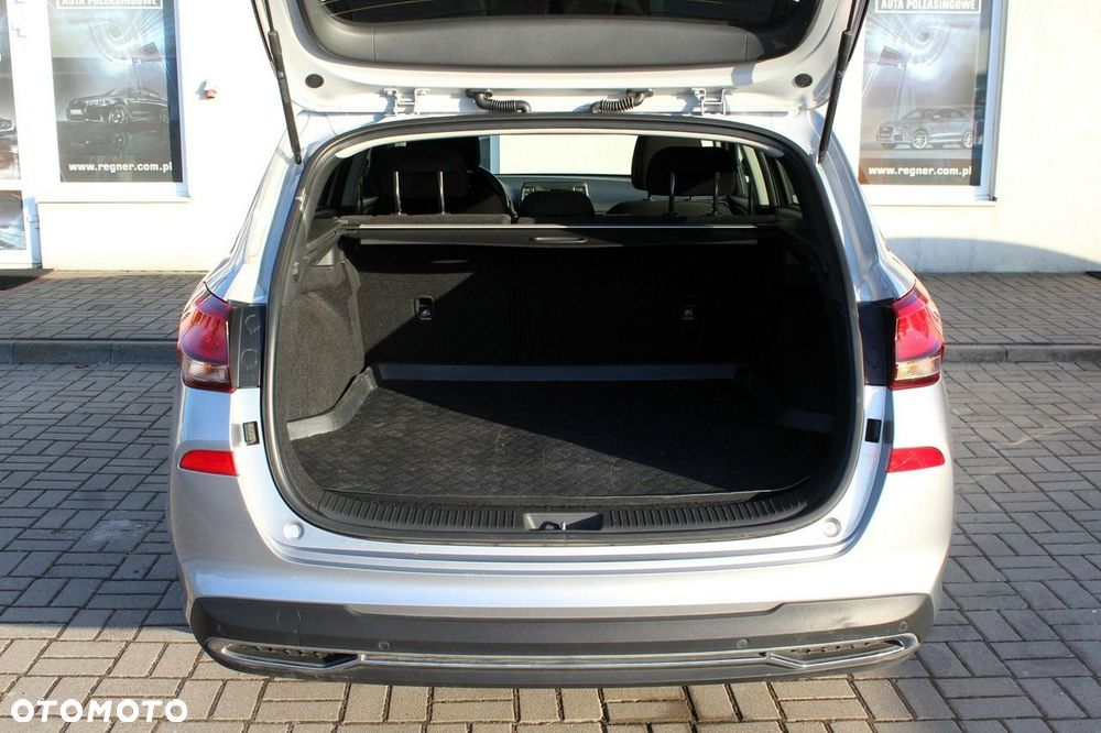 Hyundai i30 1.0 T-GDI GPF Classic + - 9