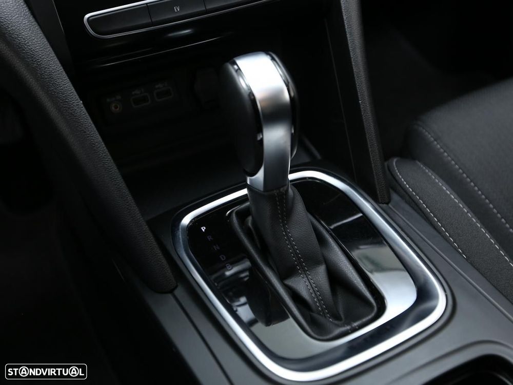 Renault Mégane Sport Tourer 1.6 E-Tech Plug-In Zen - 19