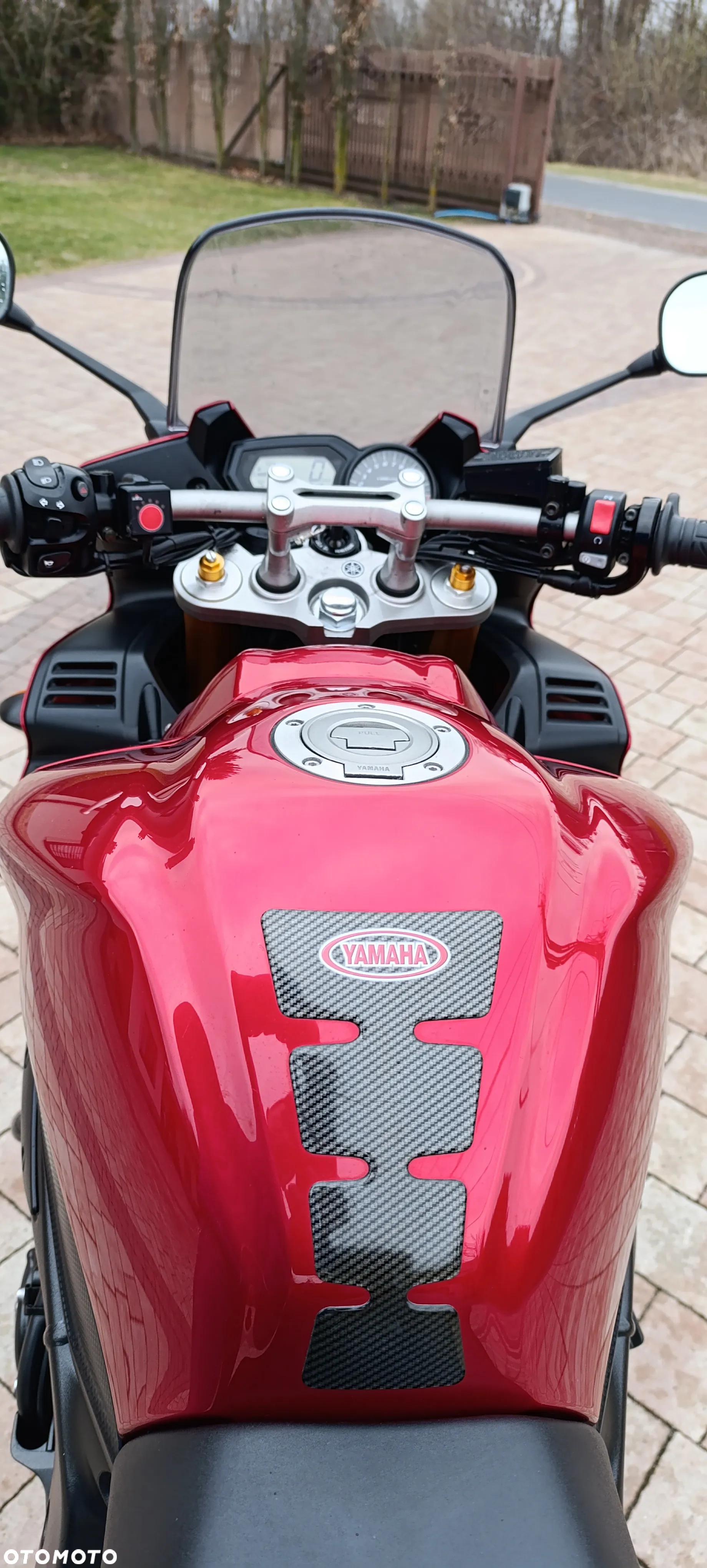 Yamaha FZ - 8