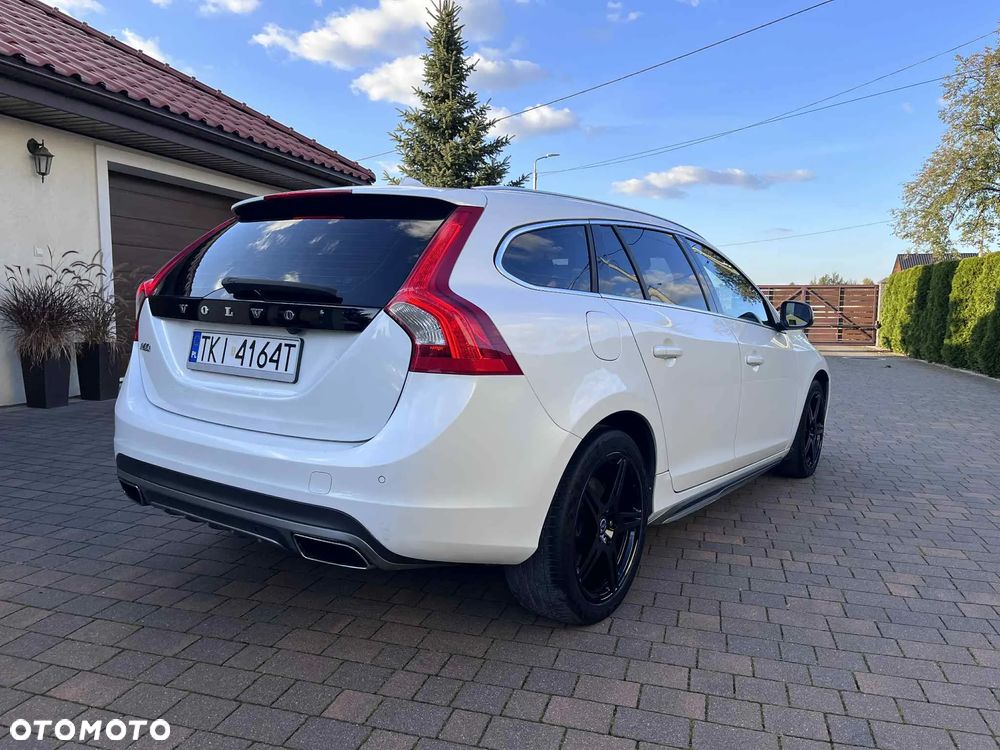Volvo V60 D2 Geartronic Powershift Edition Pro - 4