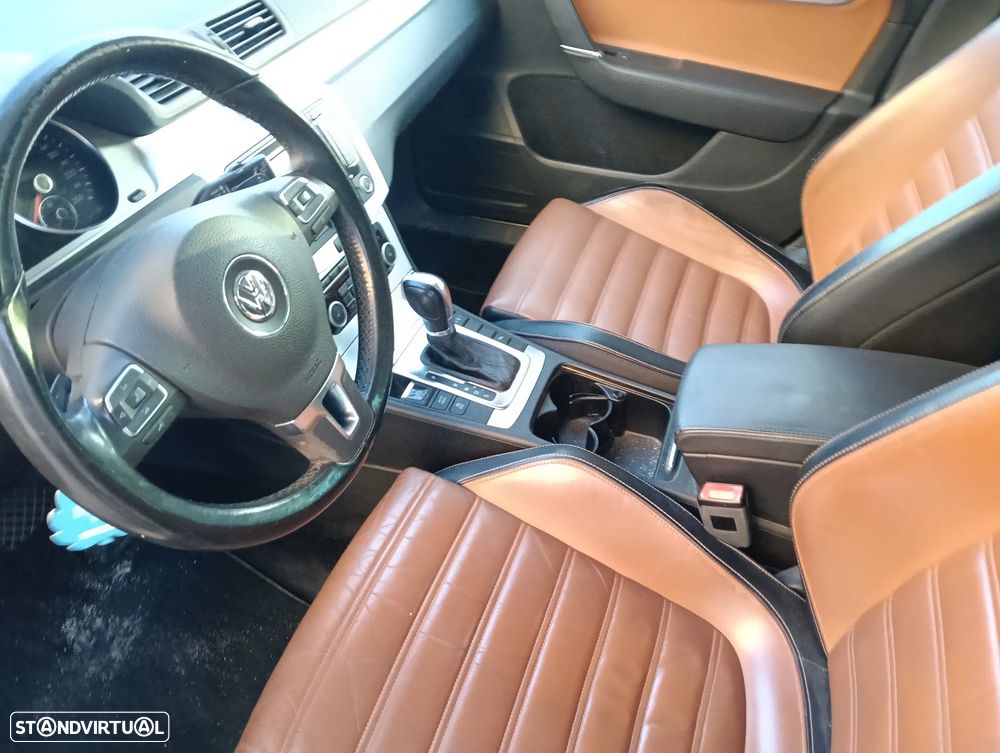 VW Passat Variant 2.0 TSI DSG Highline - 26