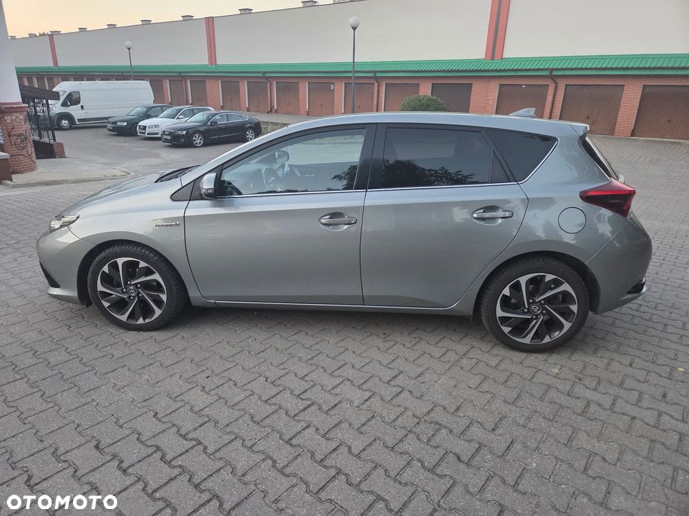 Toyota Auris - 13