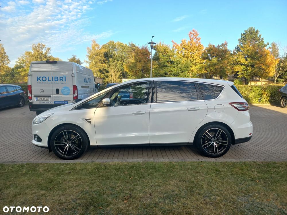 Ford S-Max - 10