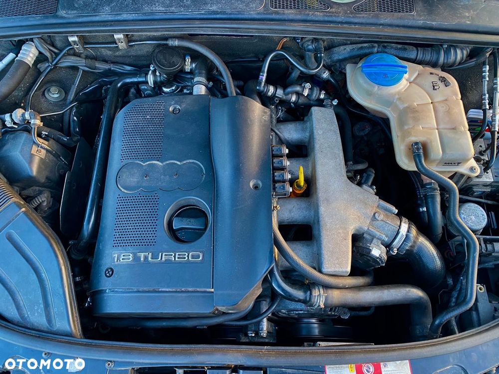 Audi A4 Limousine - 9