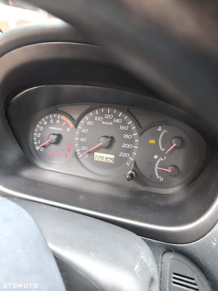 Honda Civic 1.4i S - 8