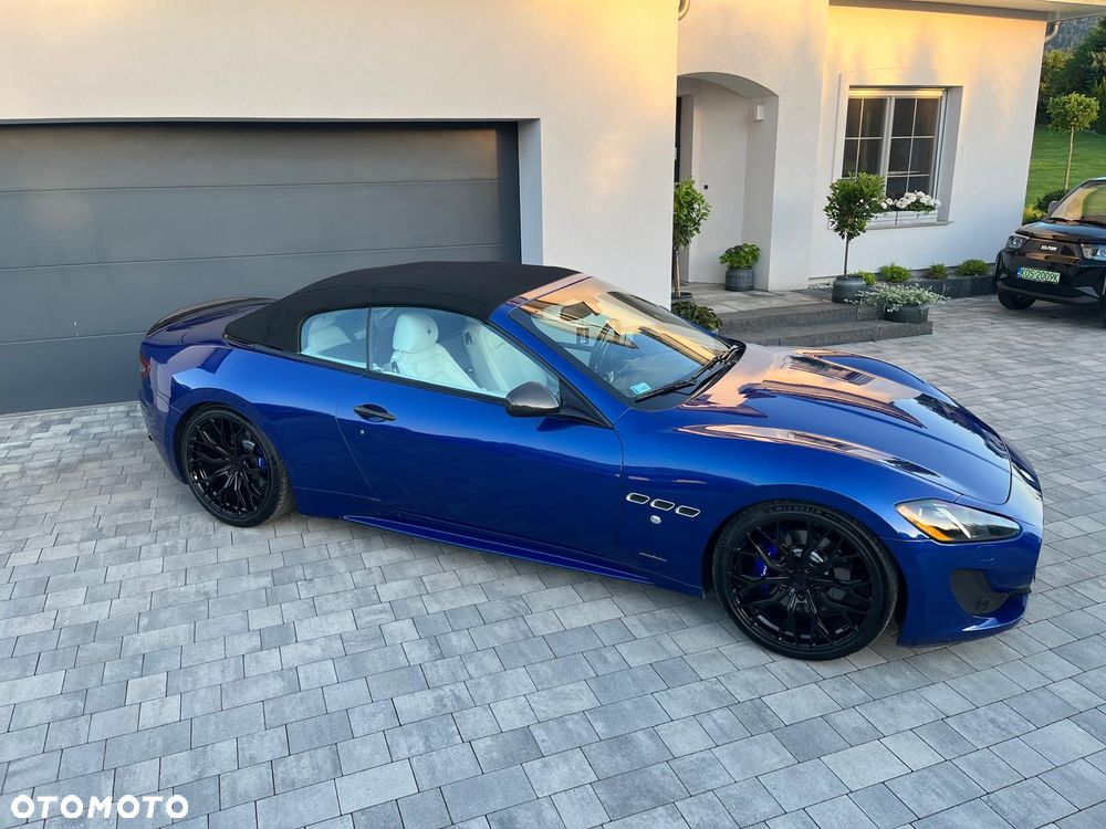Maserati GranCabrio - 10