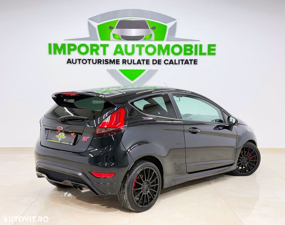 Ford Fiesta 1.6 EcoBoost ST - 13