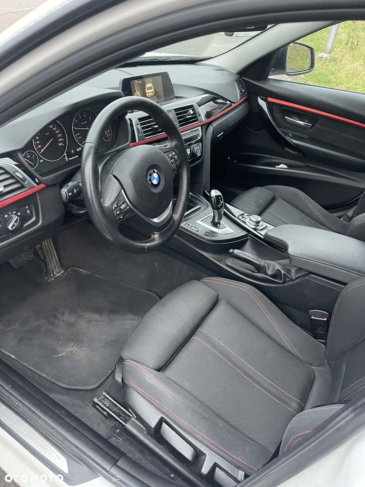 BMW Seria 3 318i Sport Line Shadow - 12