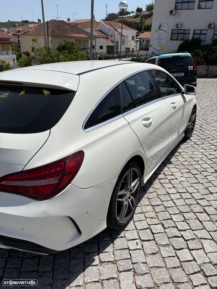 Mercedes-Benz CLA 200 d Shooting Brake AMG Line - 2