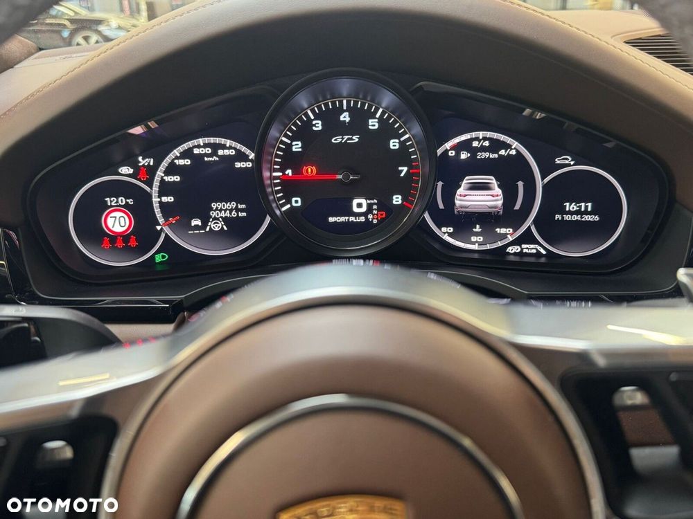 Porsche Cayenne - 14