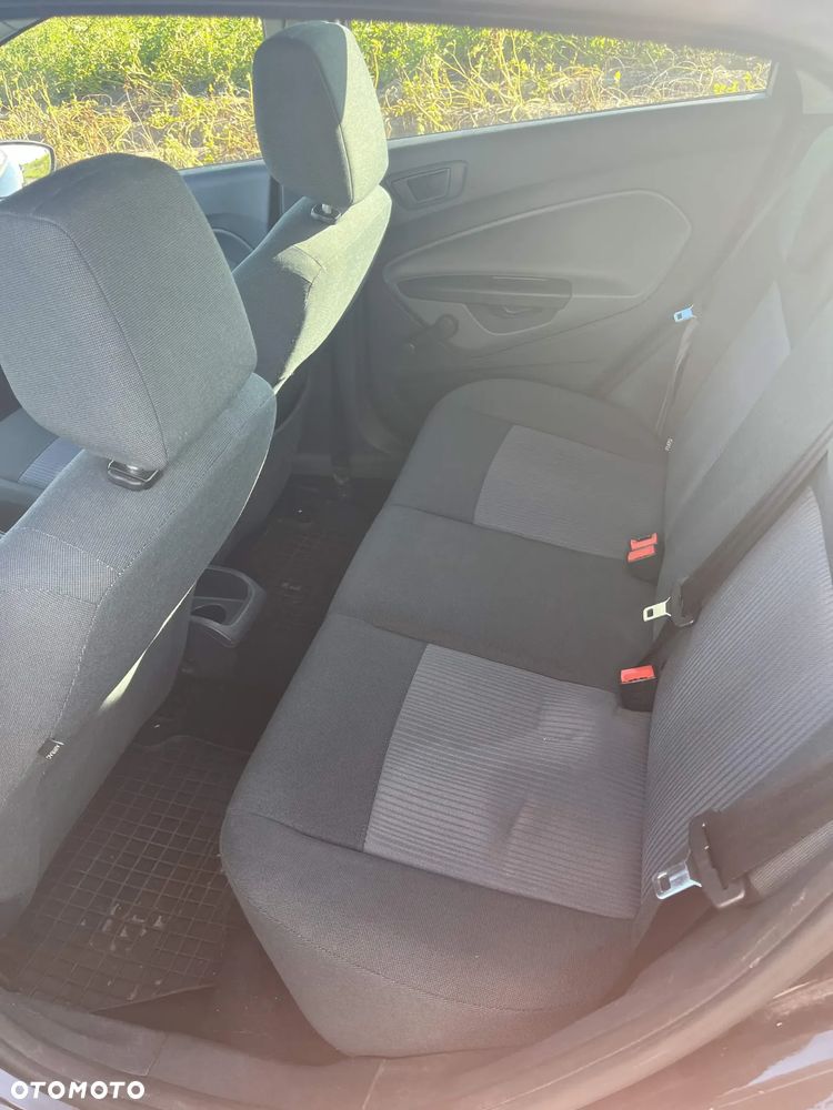 Ford Fiesta 1.25 Ambiente - 11