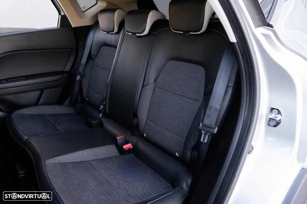 Renault Captur 1.8 E-Tech Full Hybrid Techno - 41