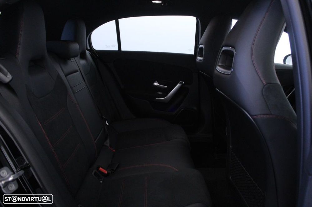 Mercedes-Benz A 250 e AMG Line - 15