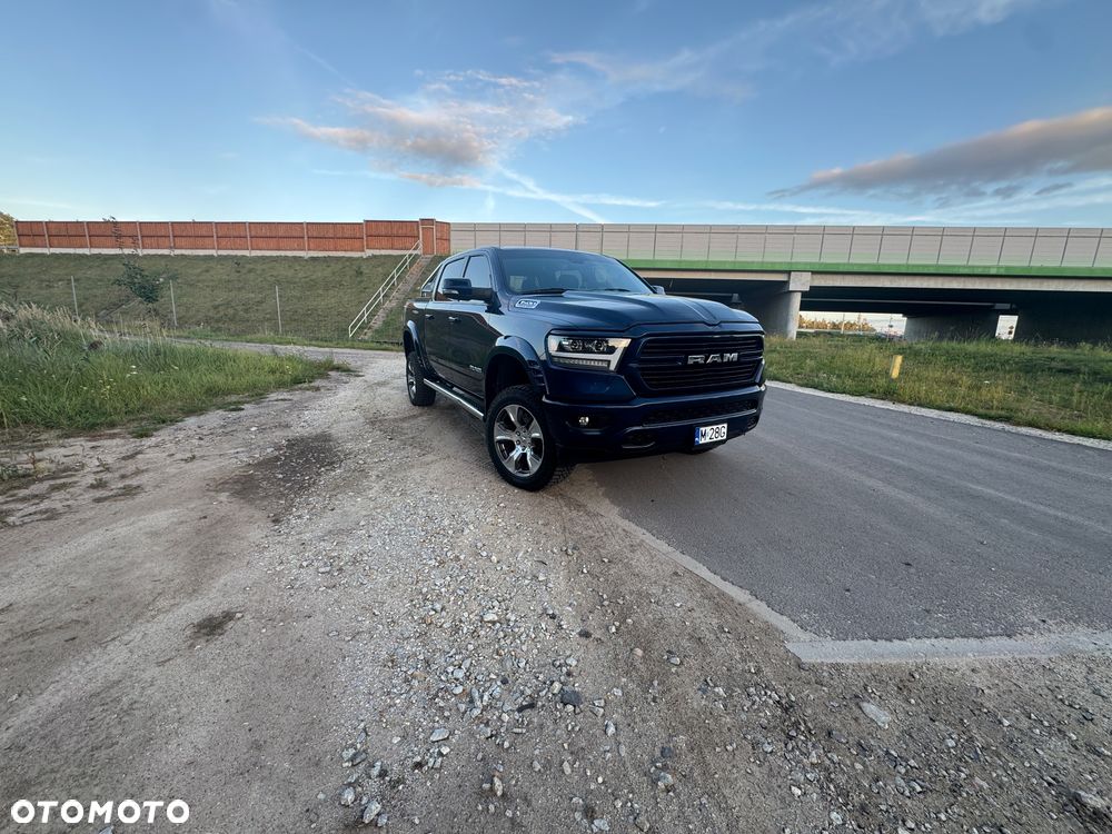 RAM 1500 5.7 Crew Cab Bighorn - 32