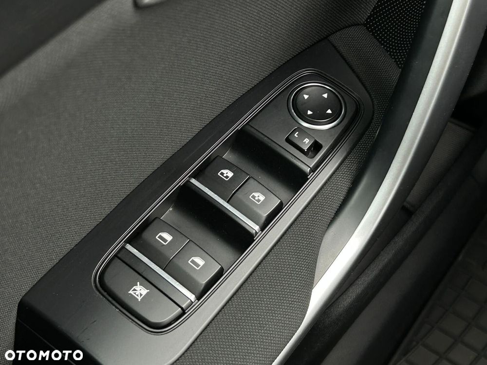Kia Ceed 1.5 T-GDI M - 19