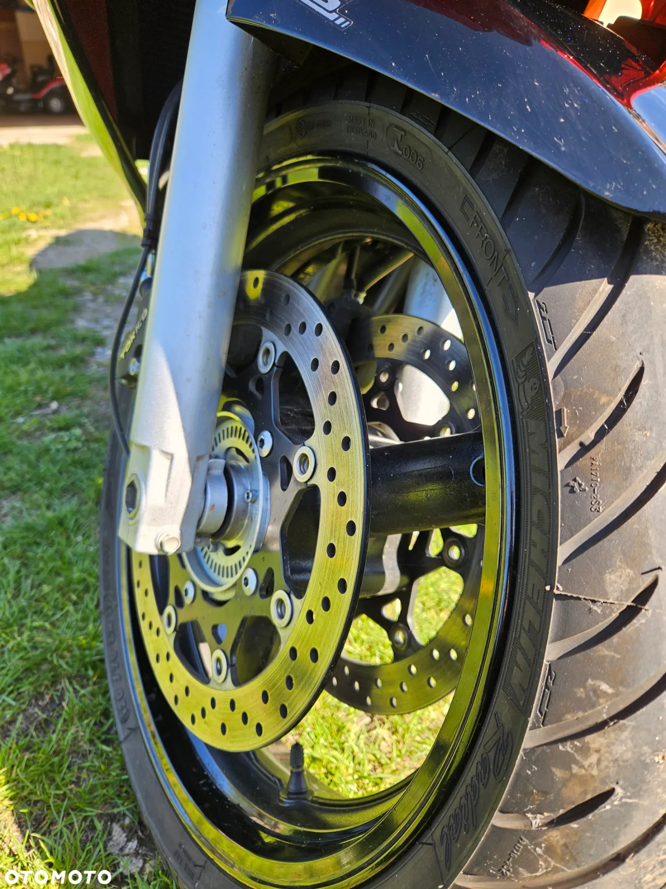 Suzuki GSX - 12