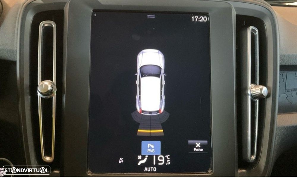 Volvo XC 40 1.5 T2 Momentum Core - 14