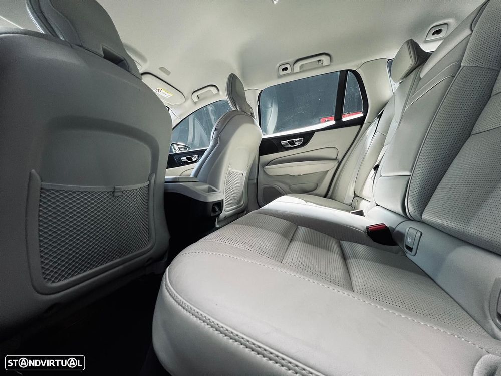 Volvo V60 2.0 D3 Inscription Geartronic - 40
