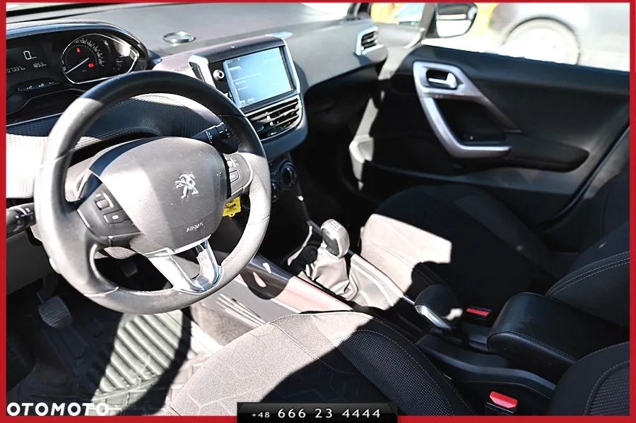 Peugeot 2008 1.6 e-HDi Allure S&S - 15