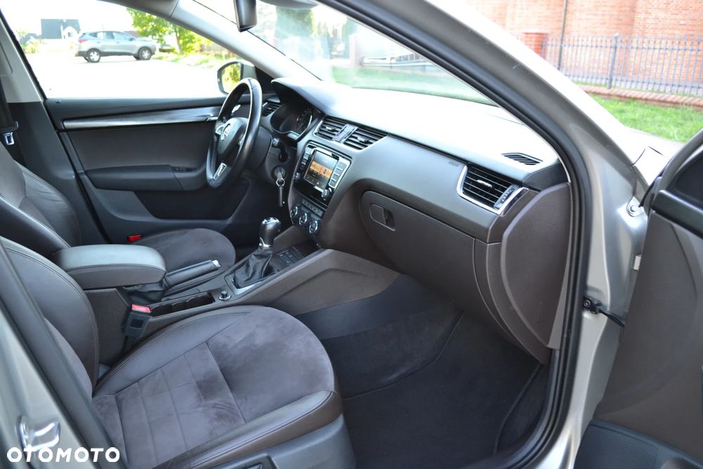 Skoda Octavia 2.0 TDI 4x4 DSG Scout - 23