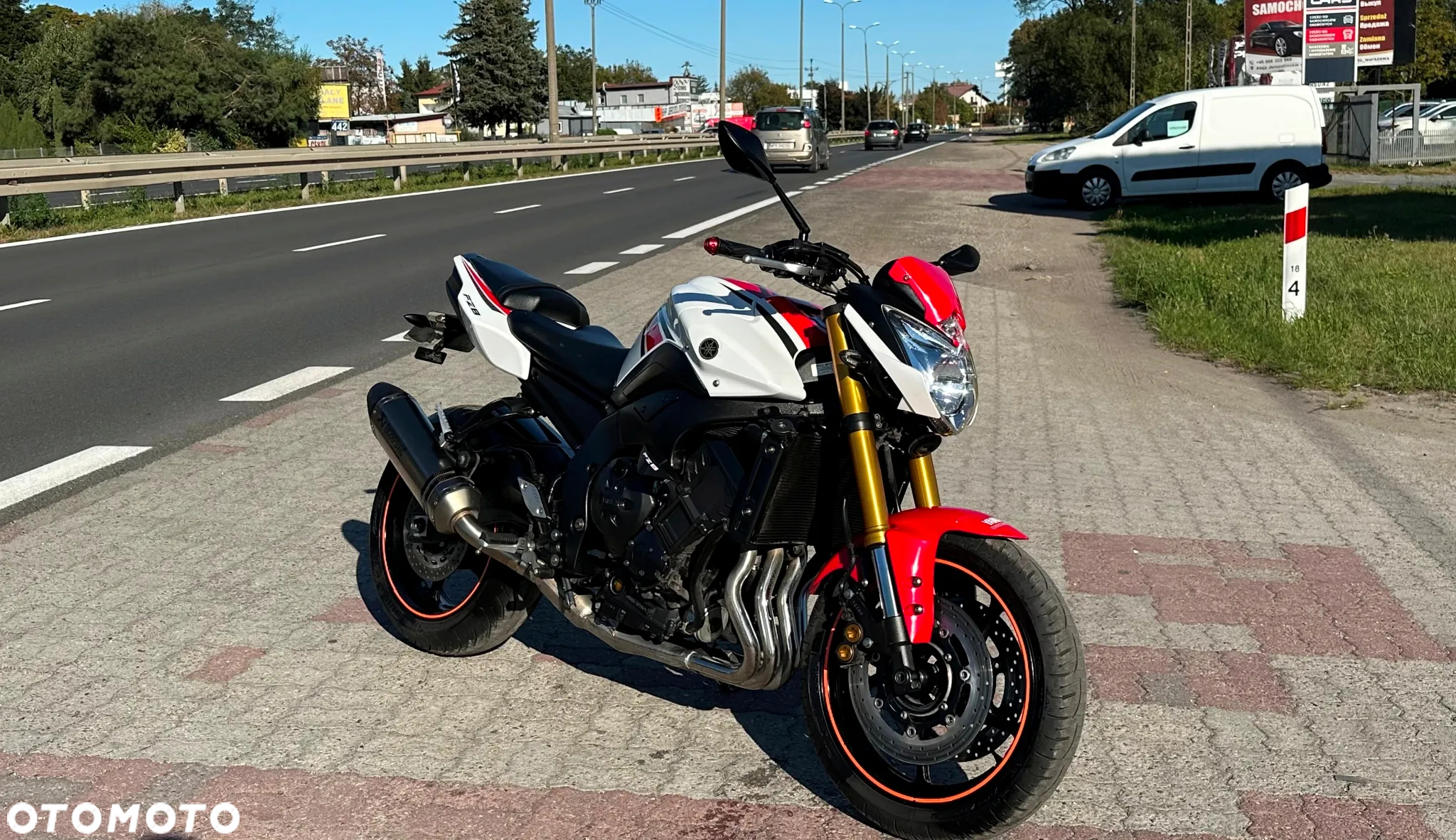Yamaha FZ8 - 8