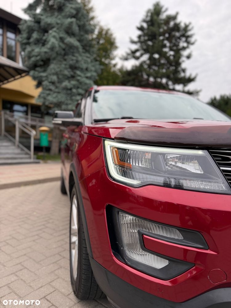Ford Explorer - 27
