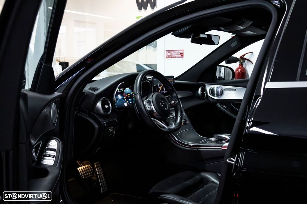 Mercedes-Benz C 300 de AMG Line - 13