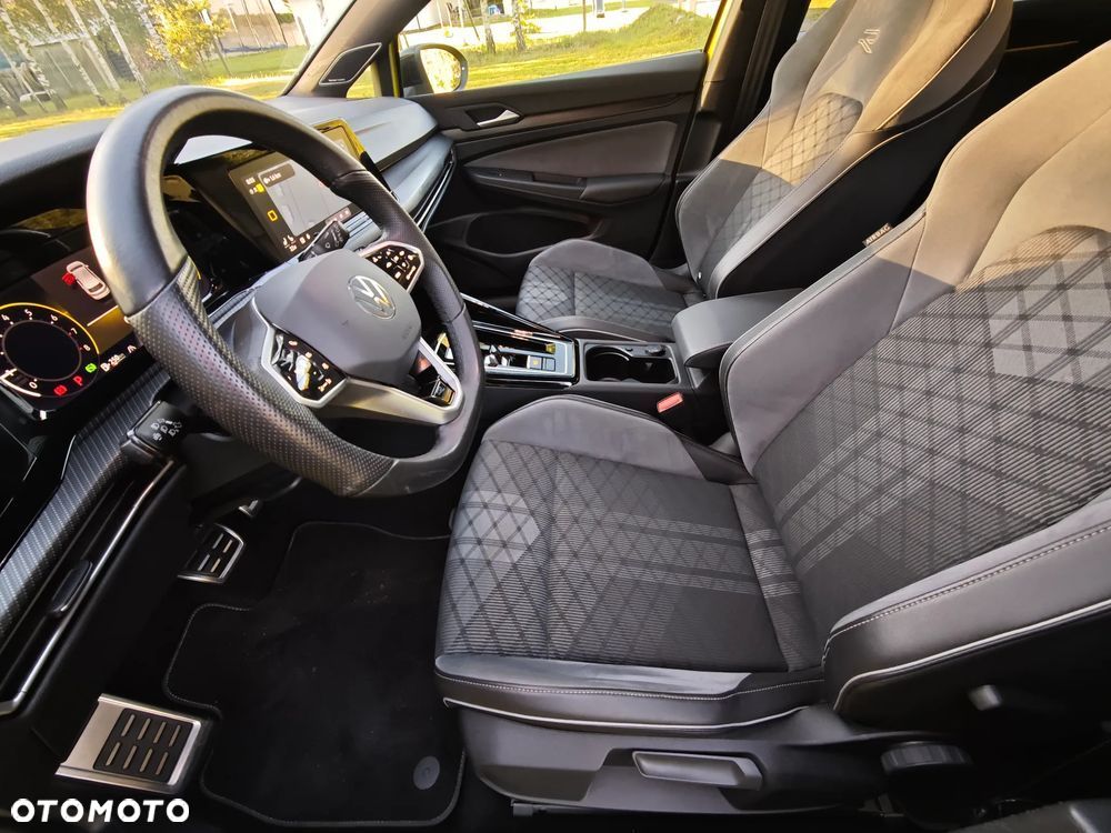 Volkswagen Golf - 15