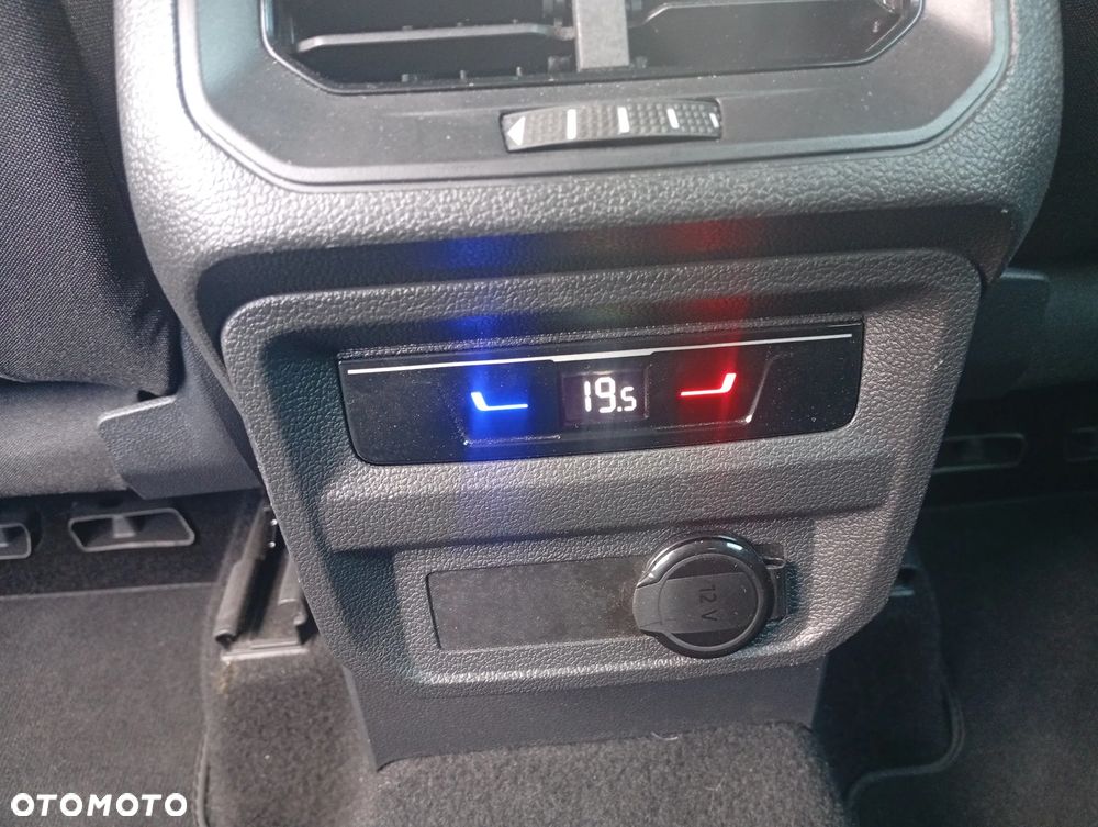 Volkswagen Tiguan 2.0 TDI SCR Elegance DSG - 28