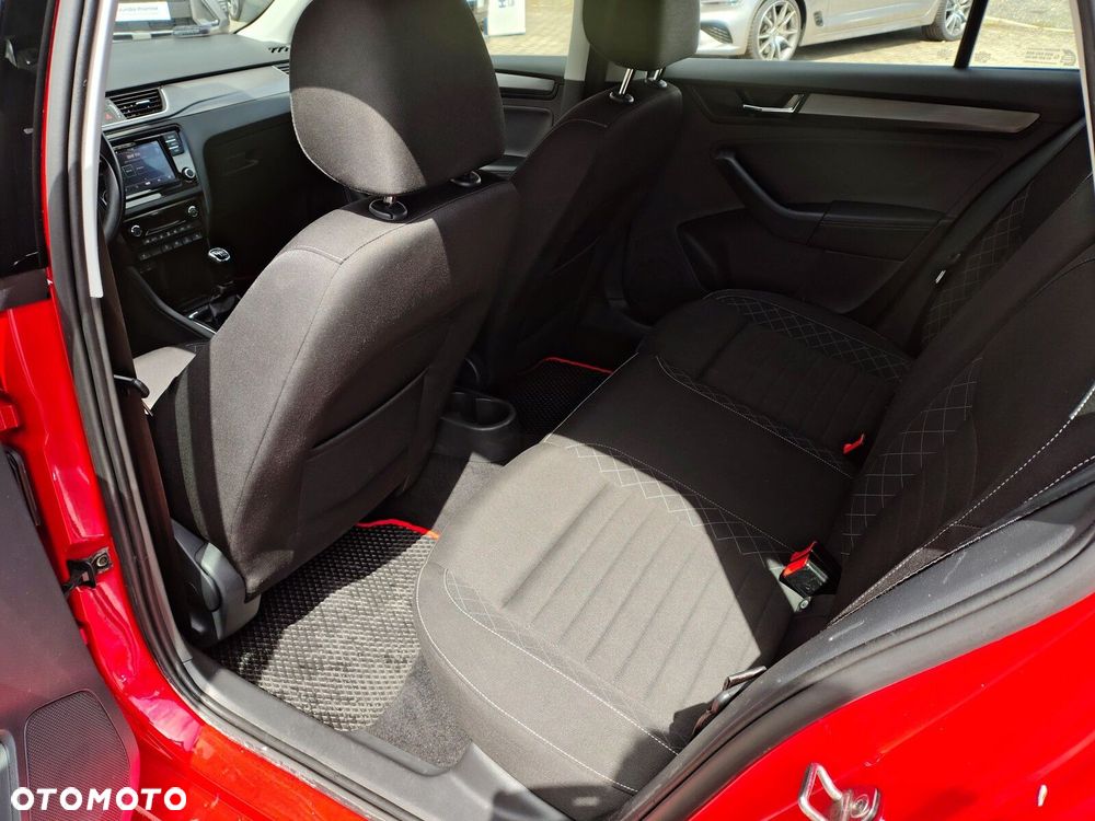 Skoda RAPID Spb 1.0 TSI Ambition - 28