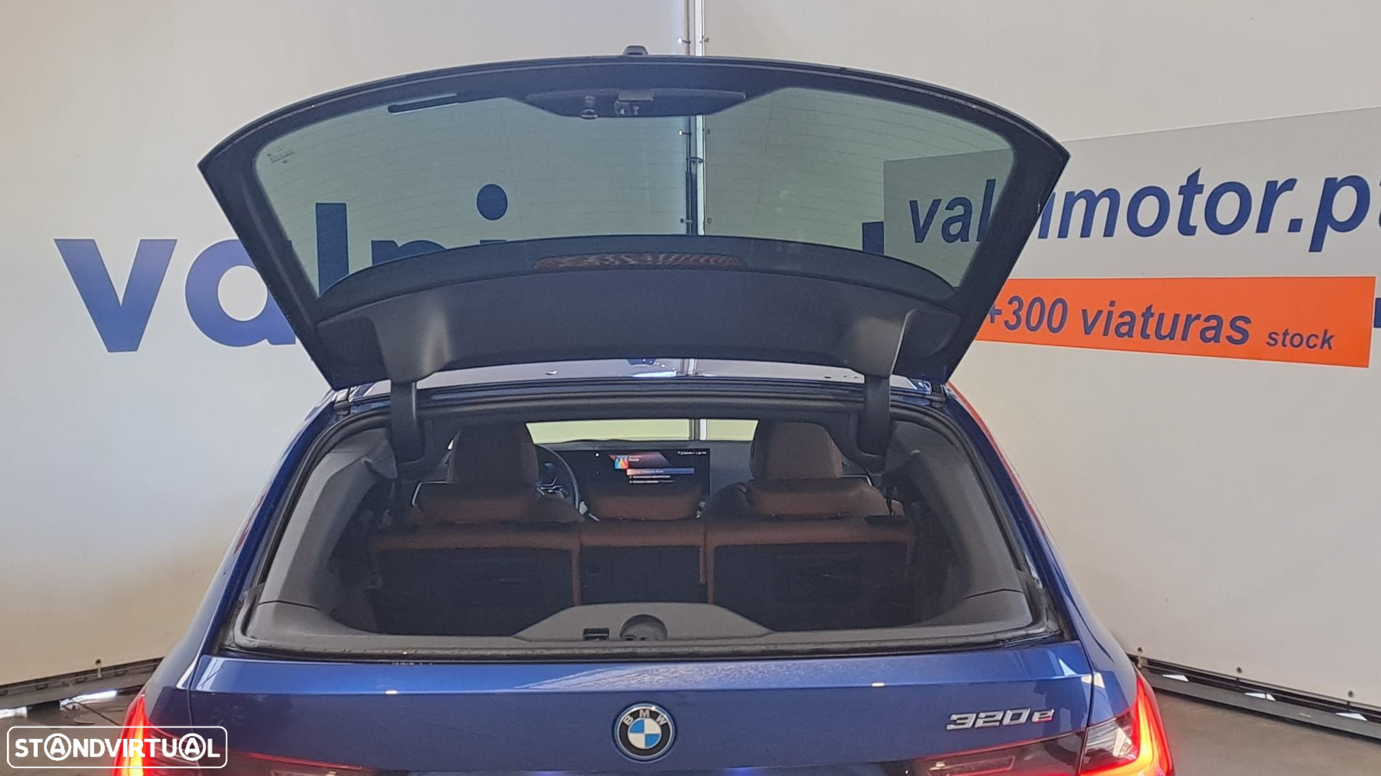 BMW 320 e Touring Pack Desportivo M Auto - 8