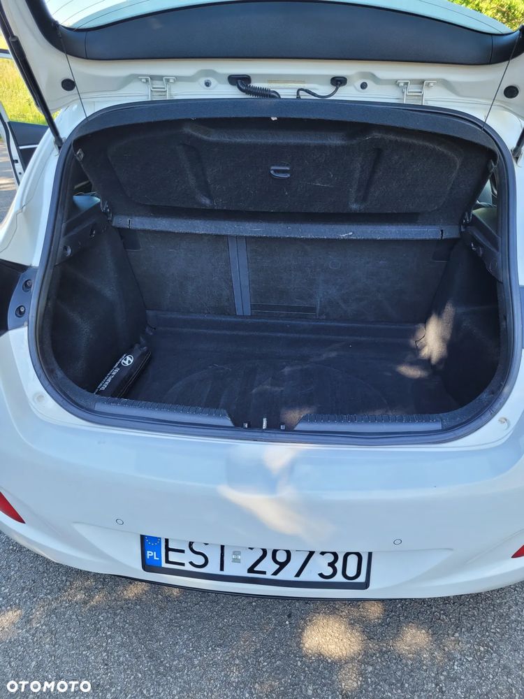 Hyundai i30 blue 1.6 CRDi Classic - 10