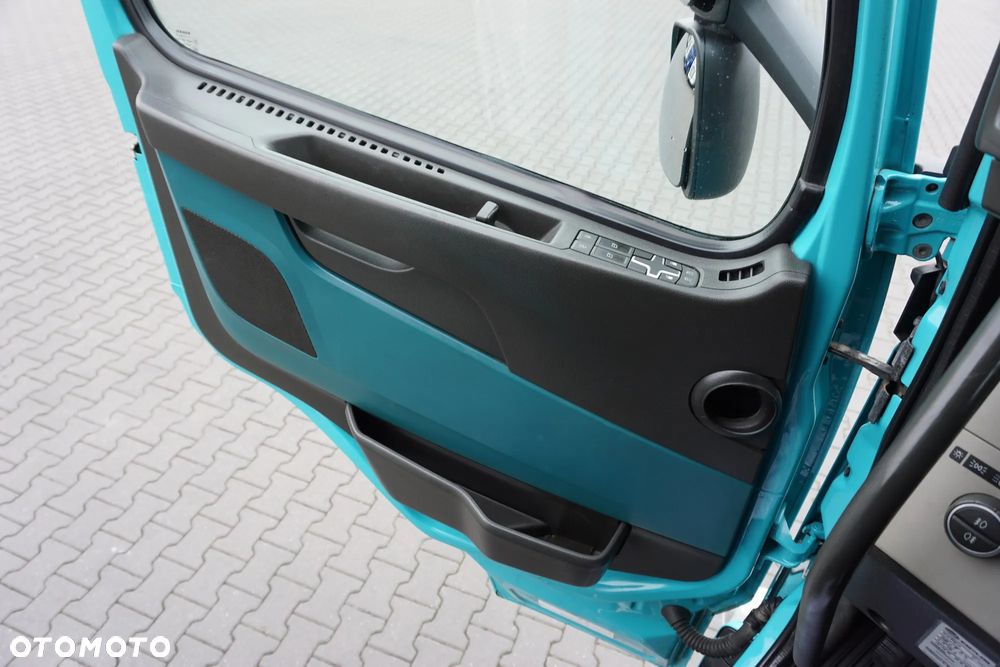 Volvo FM / 330 / E 6 / CHŁODNIA + WINDA / 23 PALETY / OŚ SKRĘTNA / DŁ 9,2 M - 39