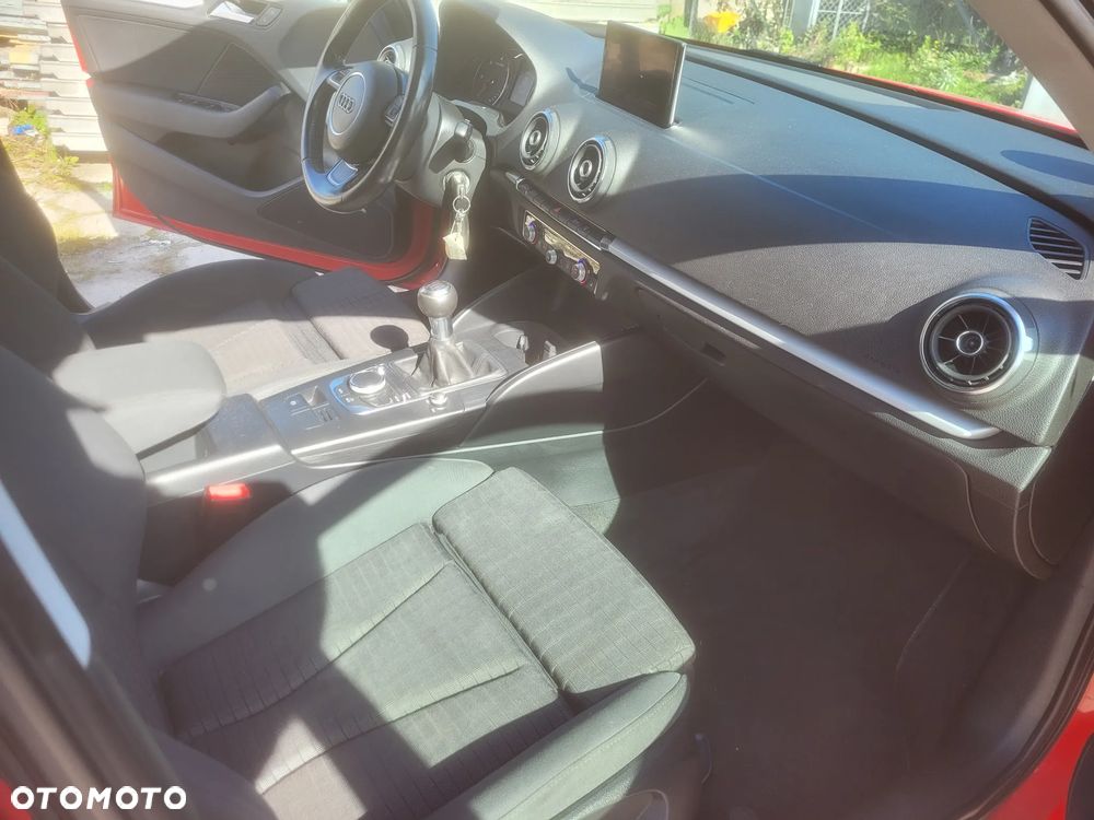 Audi A3 Sportback - 16