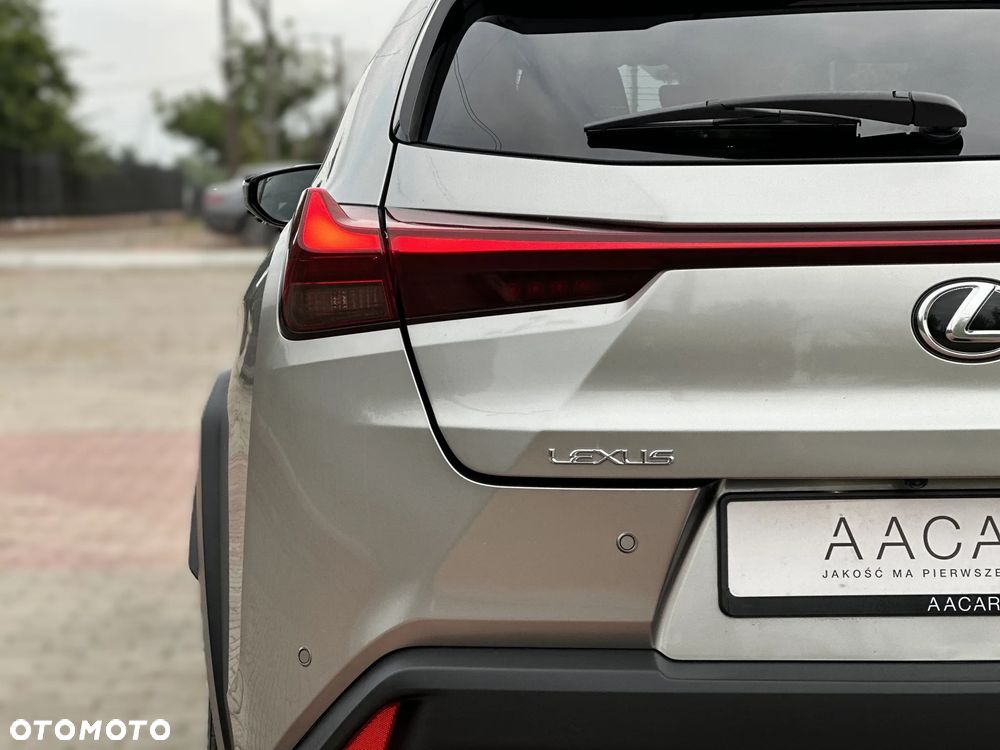 Lexus UX 250h GPF Business 2WD - 35