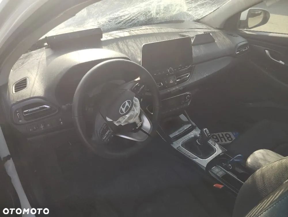 Hyundai i30 1.5 DPI Pure - 13