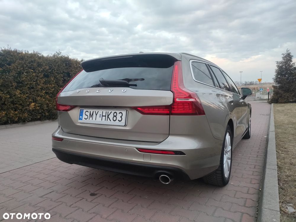 Volvo V60 D3 Drive-E Dynamic Edition (Momentum) - 12
