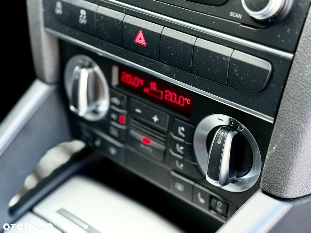 Audi A3 3-drzwiowe 1.4 TFSI S line Sportpaket - 28