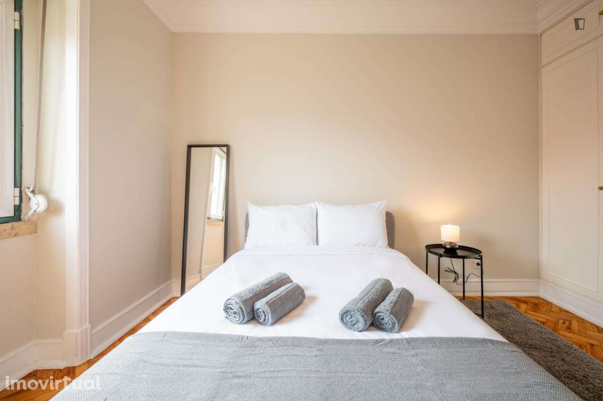 Quarto - localizado em Roma-Areeiro Lisbon - Grande imagem: 3/18