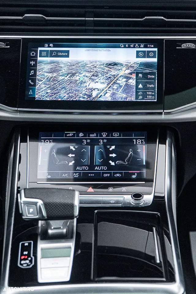 Audi Q7 55 TFSI e quattro Tiptronic PHEV S Line - 4