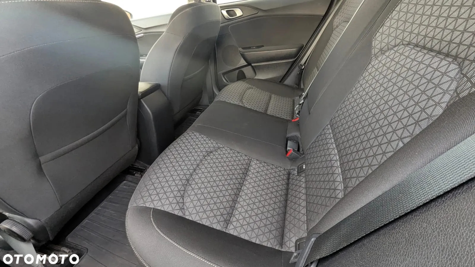 Kia Ceed 1.4 T-GDI M - 7
