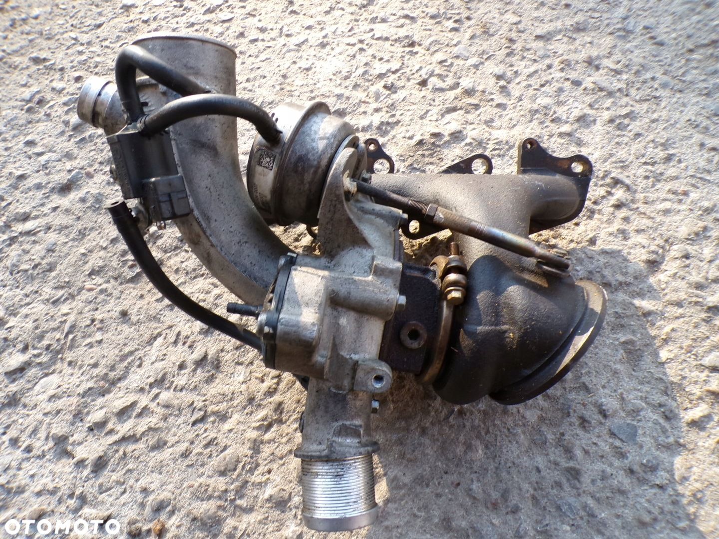 TURBOSPRĘŻARKA OPEL ASTRA MERIVA 1.4 TURBO E55565353 - 1
