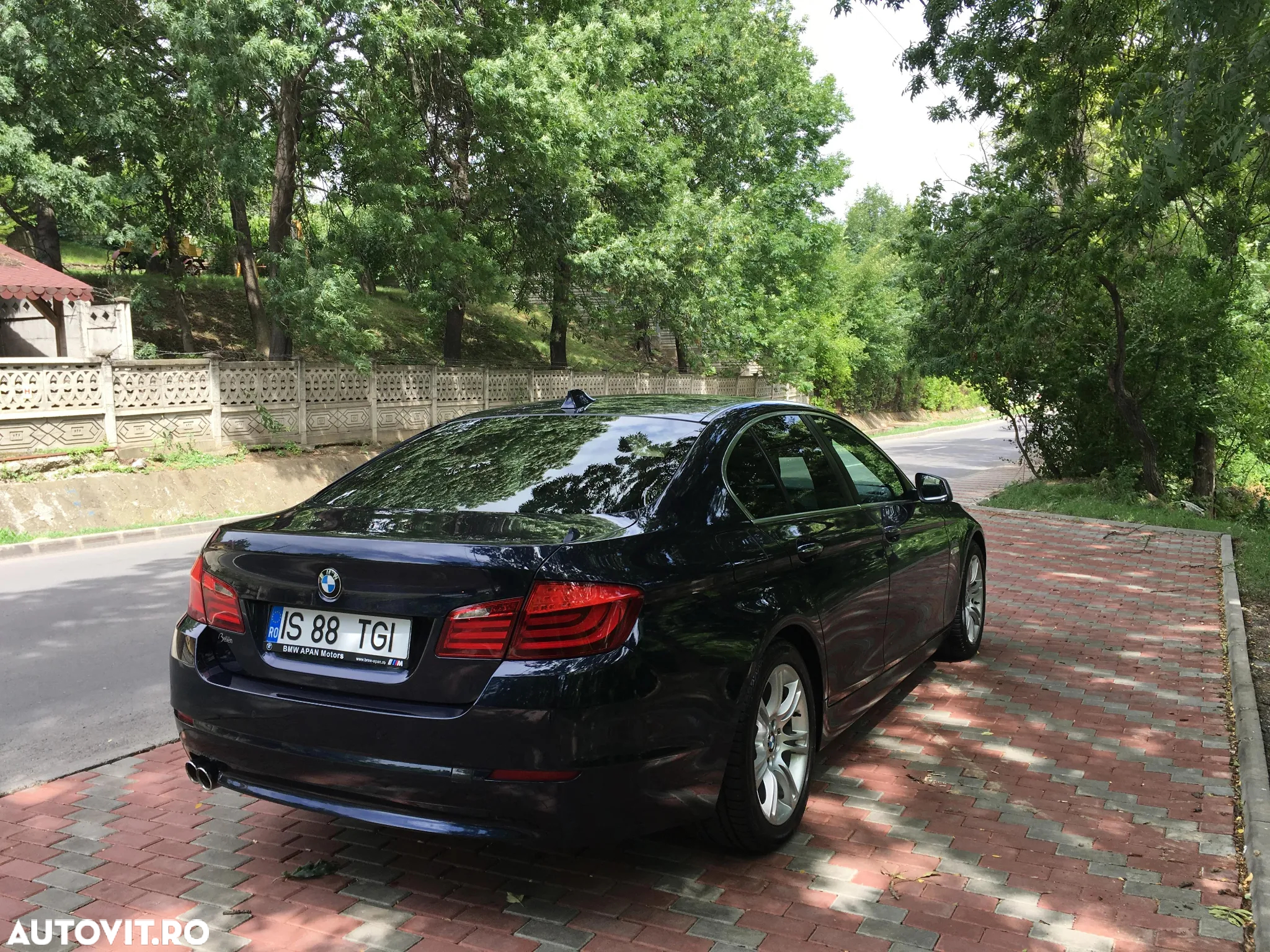 BMW Seria 5 520d - 4