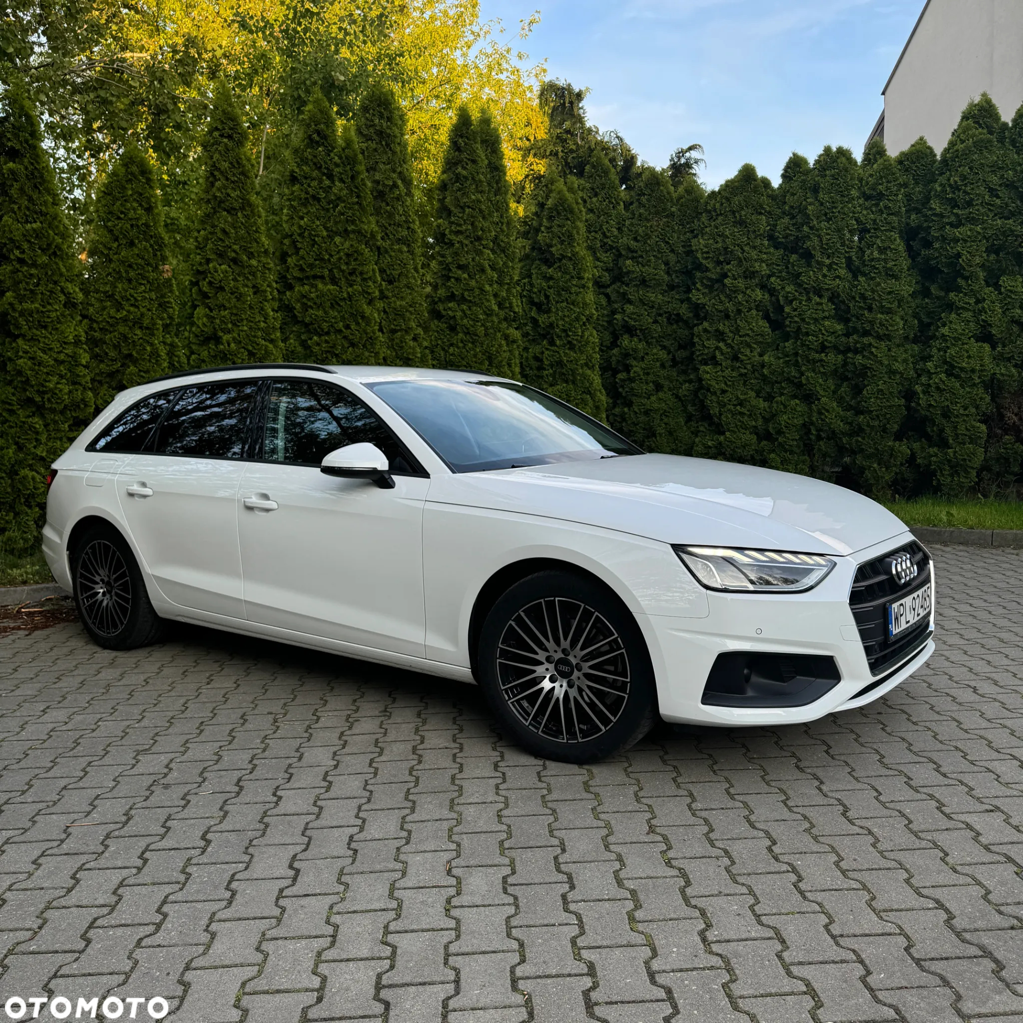 Audi A4 Avant 30 TDI S tronic - 3