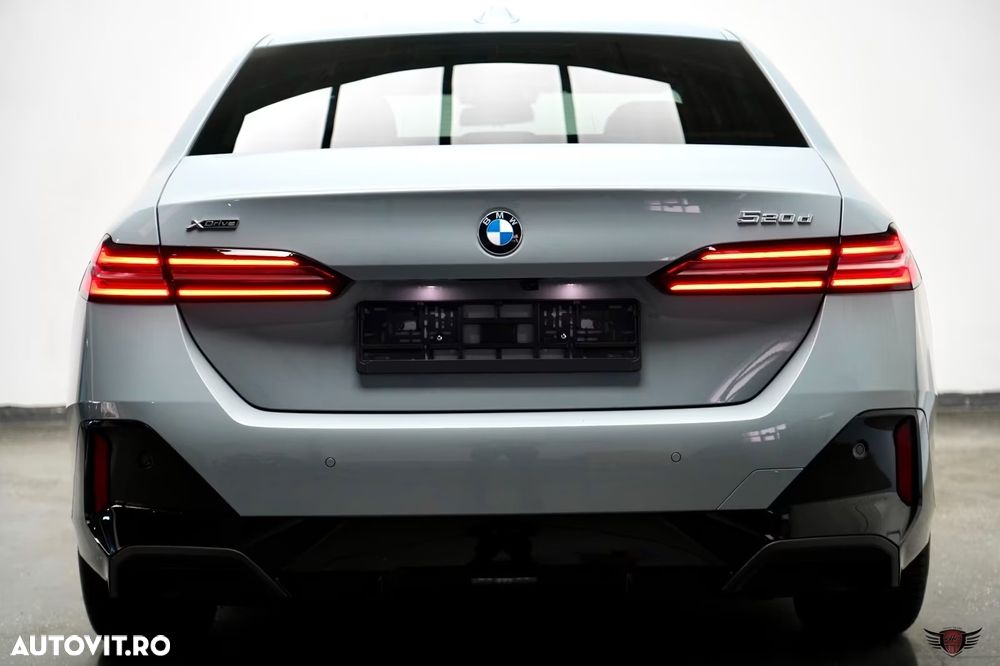 BMW Seria 5 520d xDrive Aut. - 28