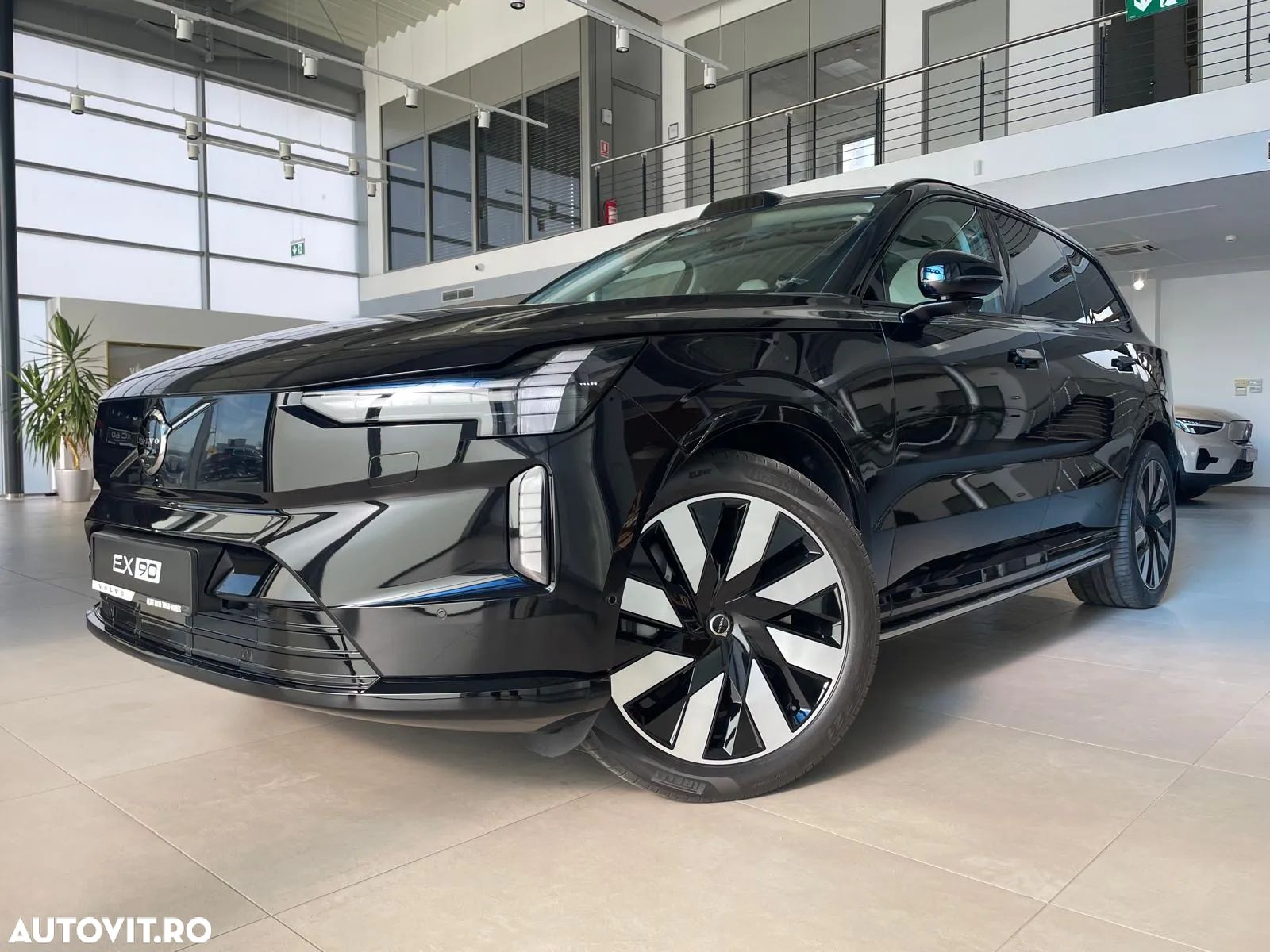 Volvo EX90 Twin Motor Ultra - 1