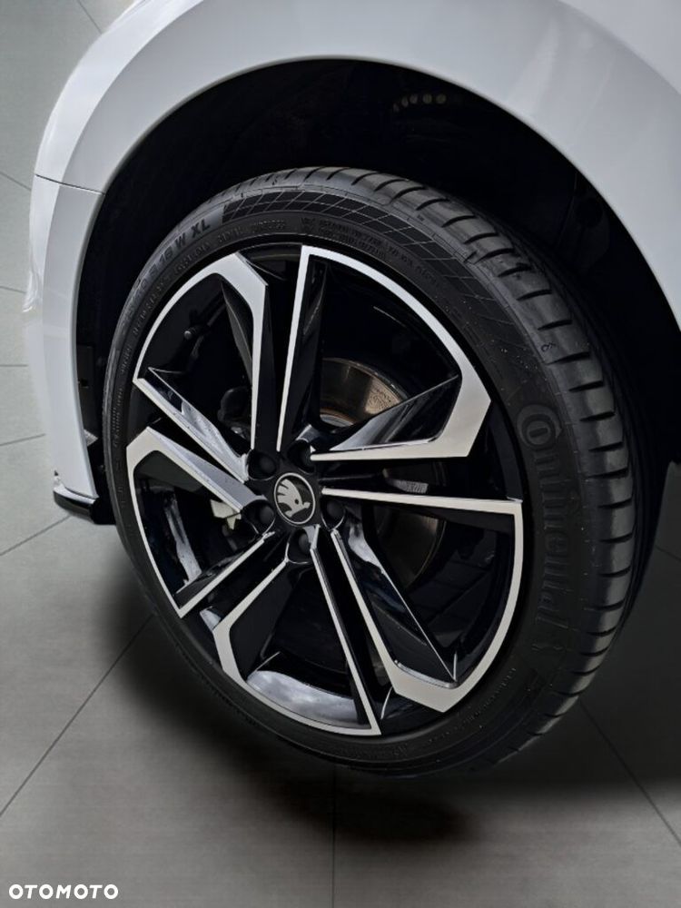 Skoda Fabia 1.0 TSI Monte Carlo - 10